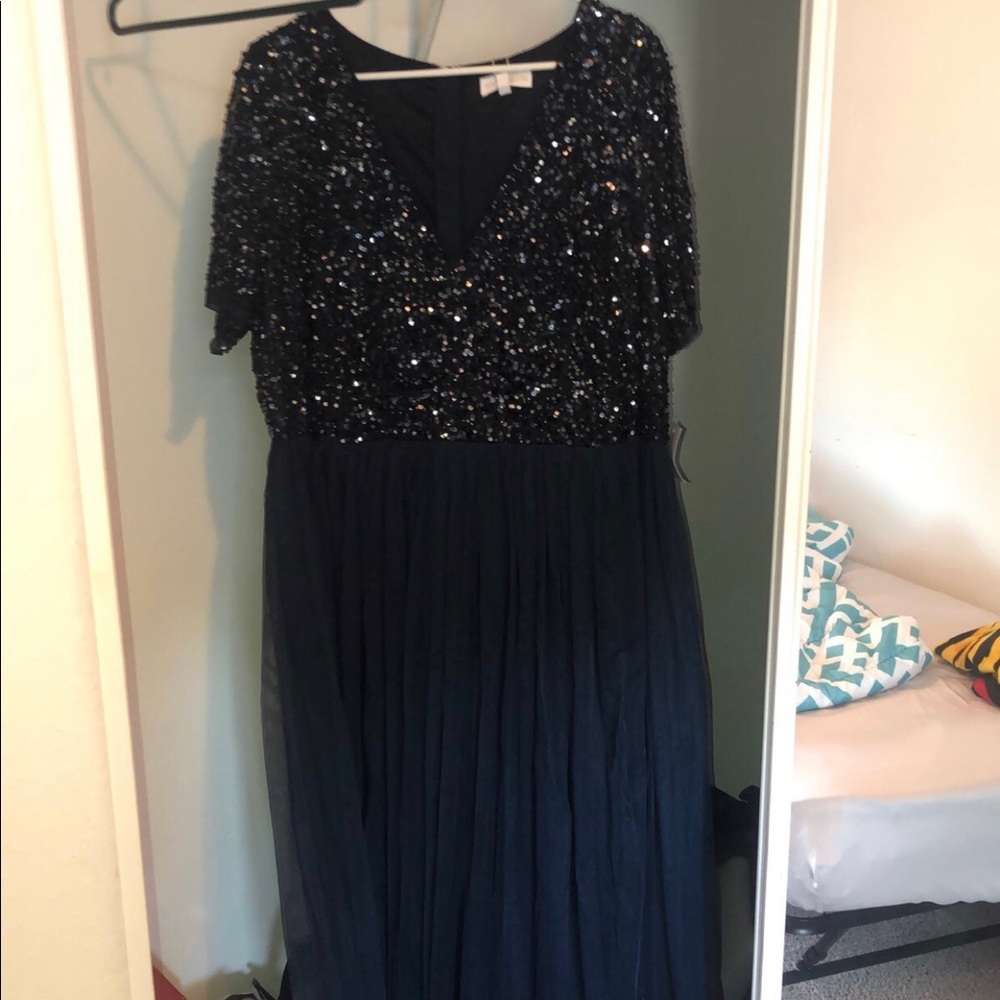 ASOS BRIDESMAID DRESS PLUS SIZE